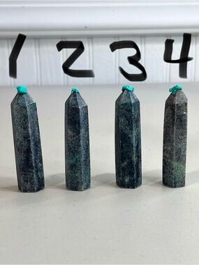 Green/Teal Crystal Point Obelisks - Set of 4